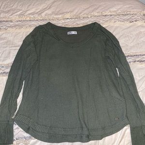 Green long sleeve sweater/ tee